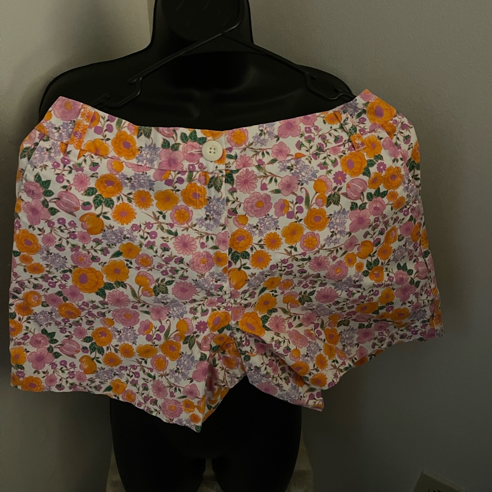 Crown & Ivy Floral Print Shorts